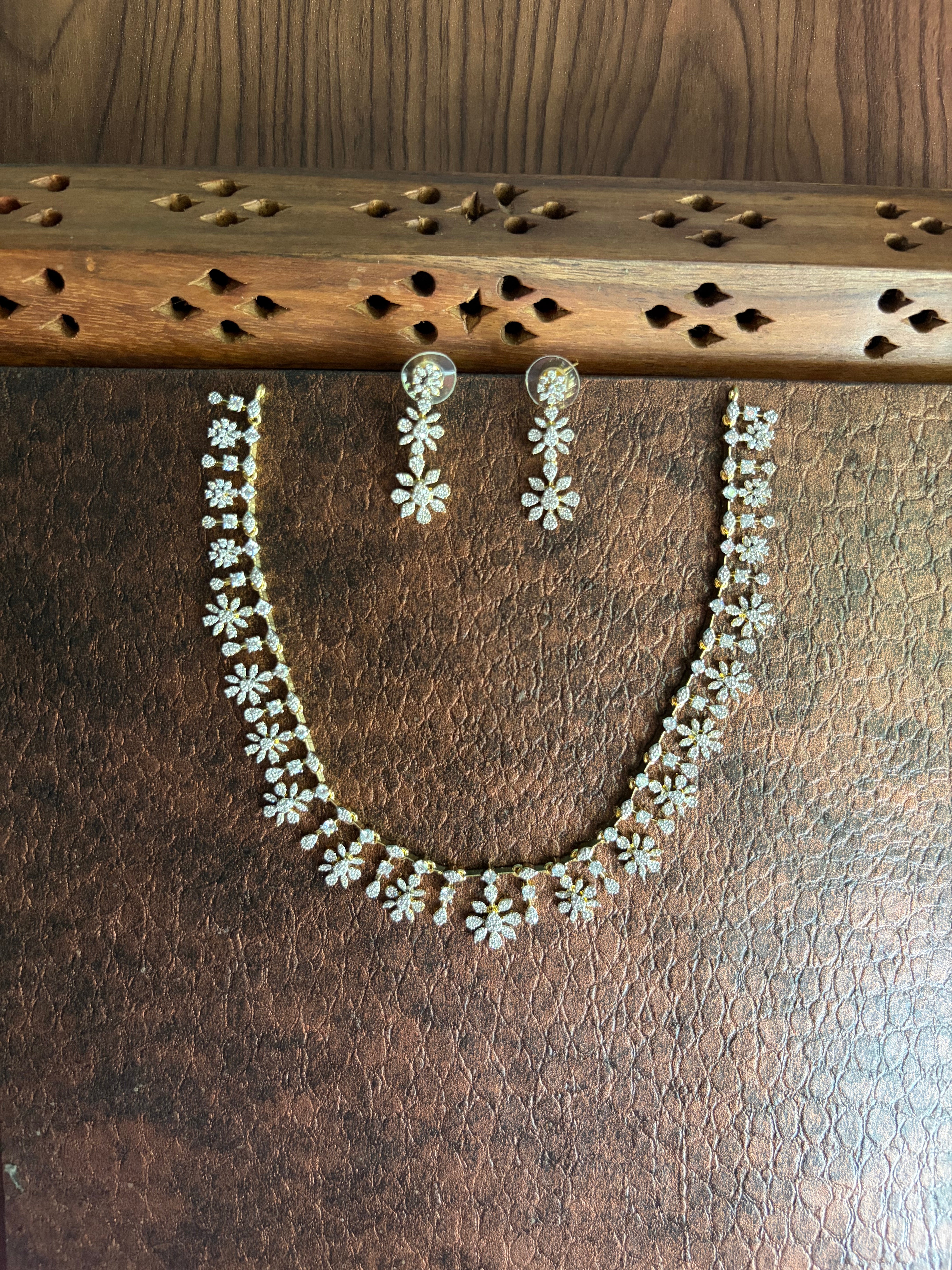 American diamond necklace with earrings