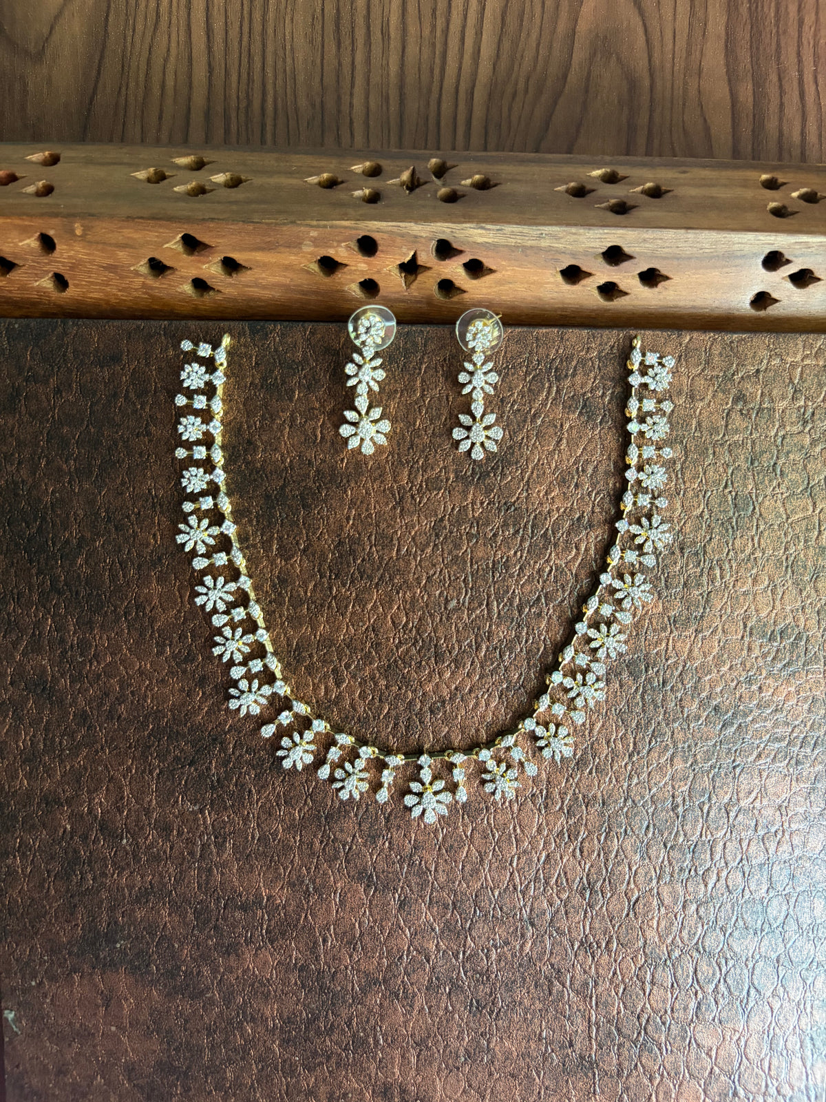 American diamond necklace with earrings