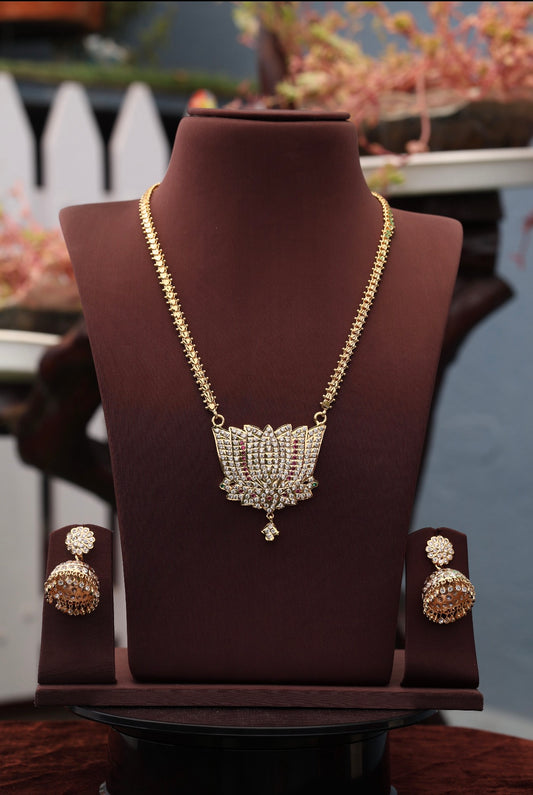 Lotus dollar chain with big earnings
