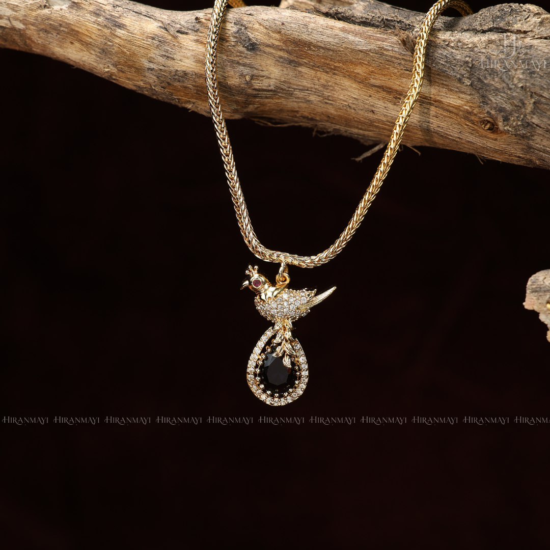 Minimal Antique Bird Motif Neckset - purple