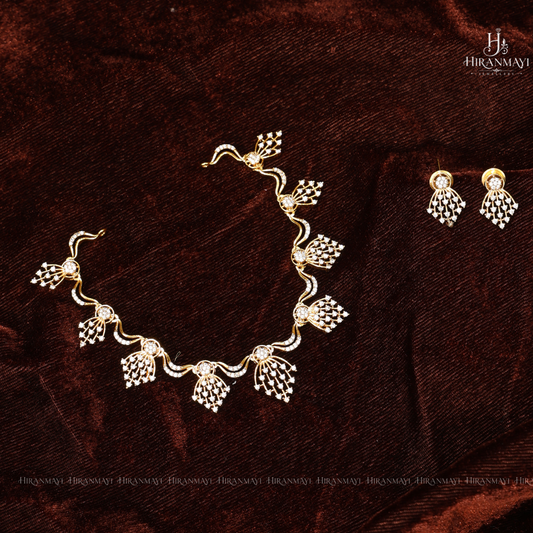 American diamond feathers type necklace