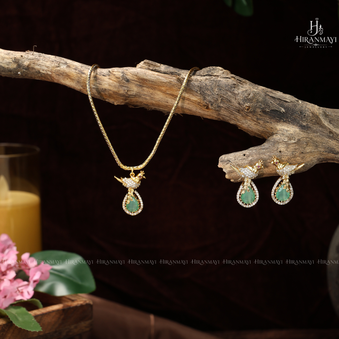 Minimal antique bird motif neckset - mint green