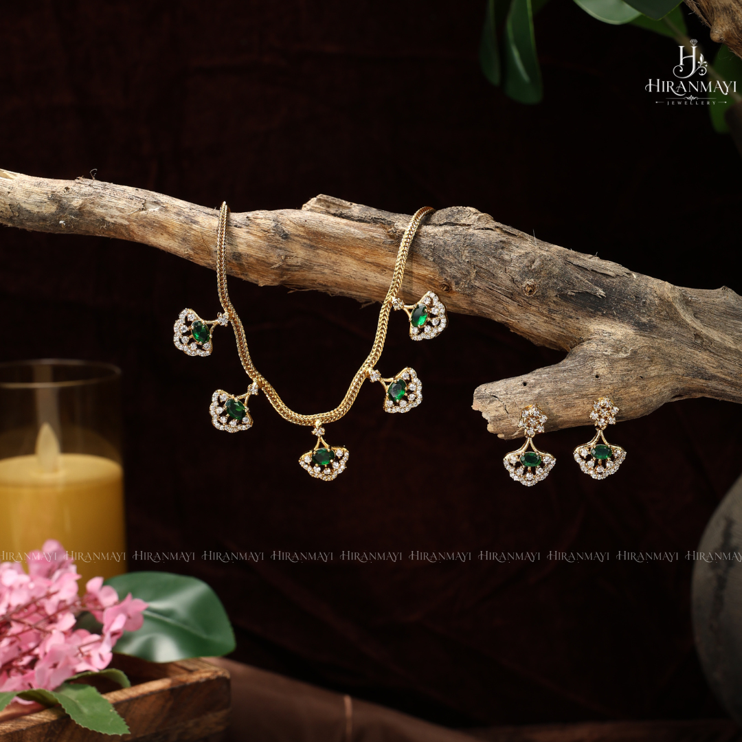 Leaf type hanging Necklace