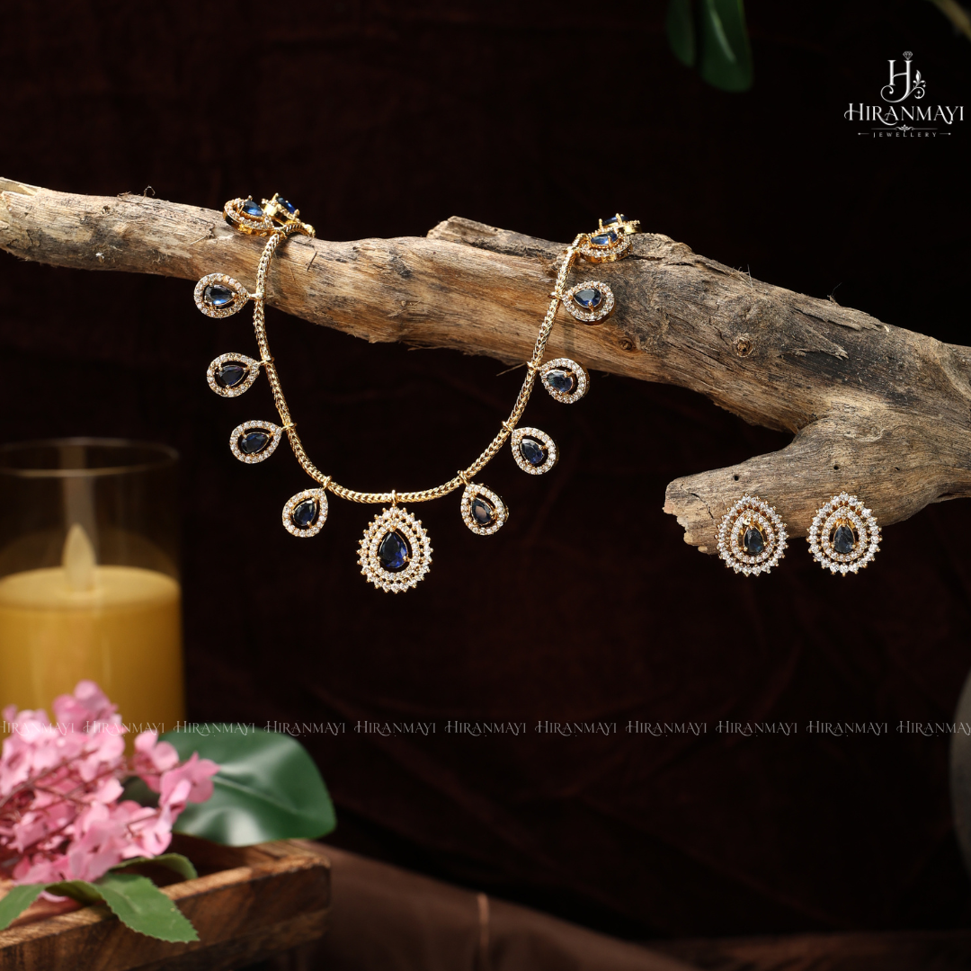 Tear drop hanging necklace