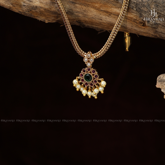 Mini Ruby With Emerald Stone Attigai