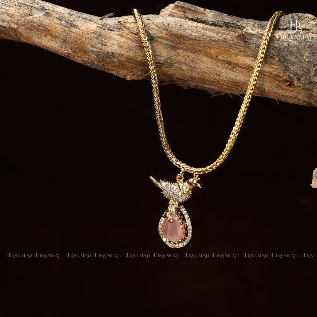 Minimal Antique Bird Motif Neckset  - baby pink