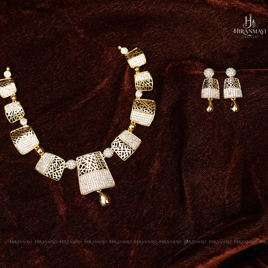 American diamond cube pattern necklace