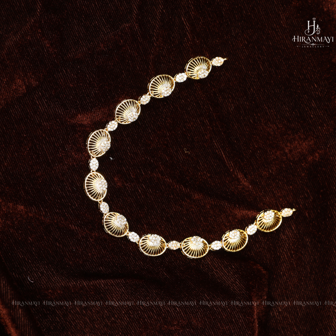 Shell model stone studded necklace