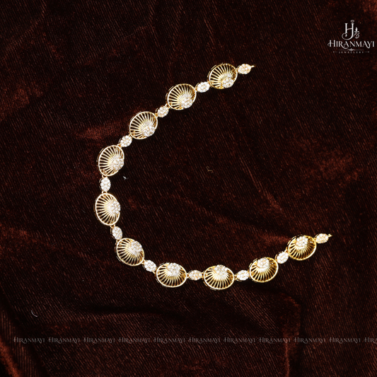 Shell model stone studded necklace