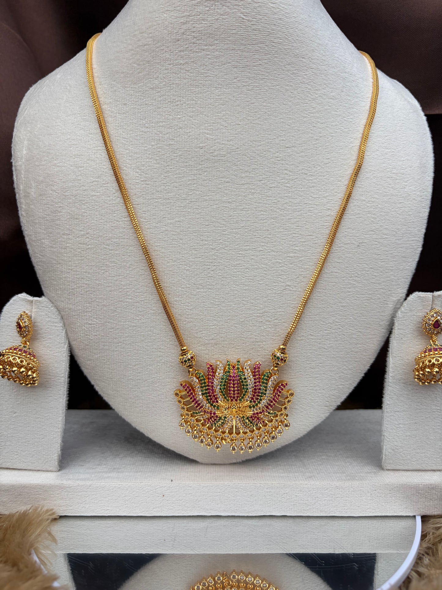 Lotus multi color chain with earrings