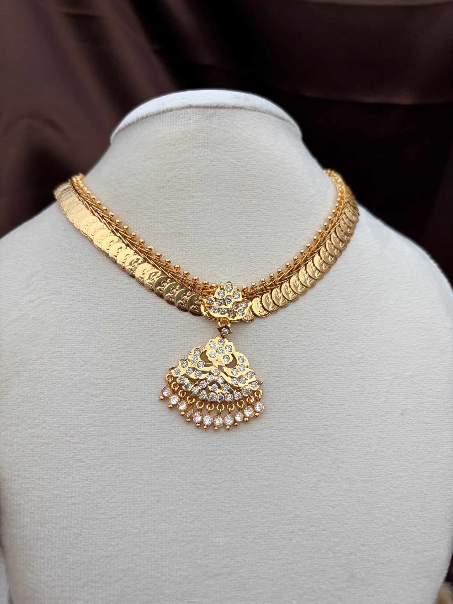 Coin necklace with white stone pendant