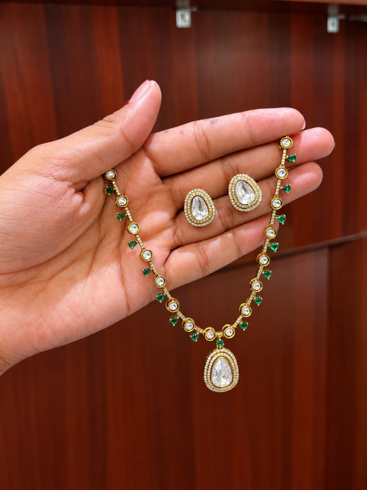 Mozonite stone necklace with earrings